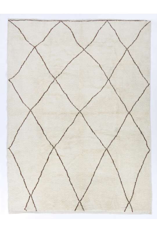 Natural Beige coloured Moroccan Shag Pile Rug with brown diamond patterns, HANDMADE, 100% Wool Natural Beige coloured Moroccan Shag Pile Rug with brown diamond patterns, HANDMADE, 100% Wool